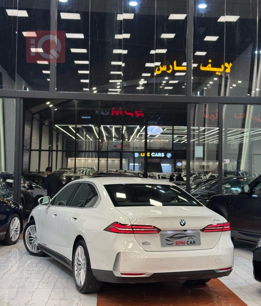 بي ام دبليو الفئة 5